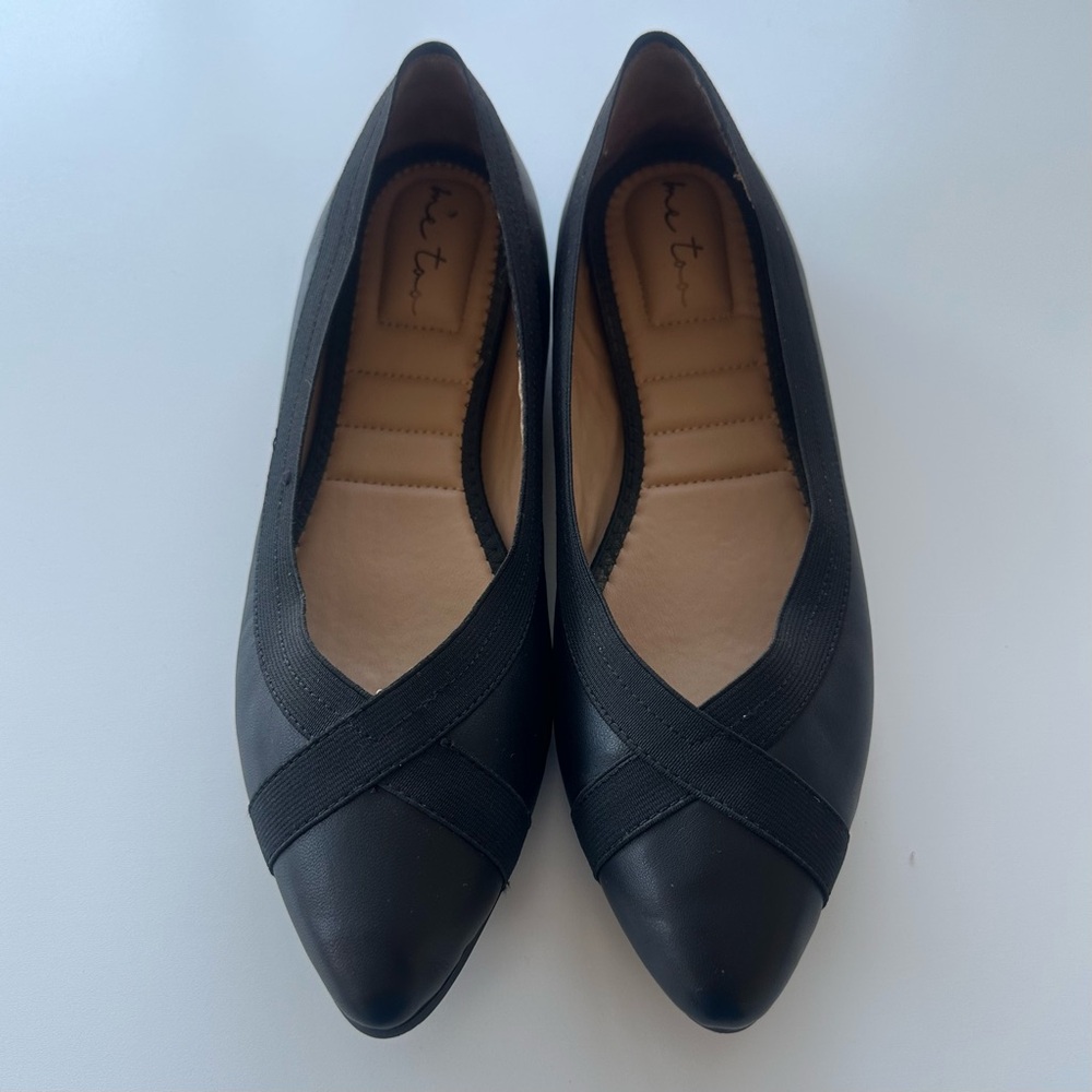 Me Too Reign Leather Flats